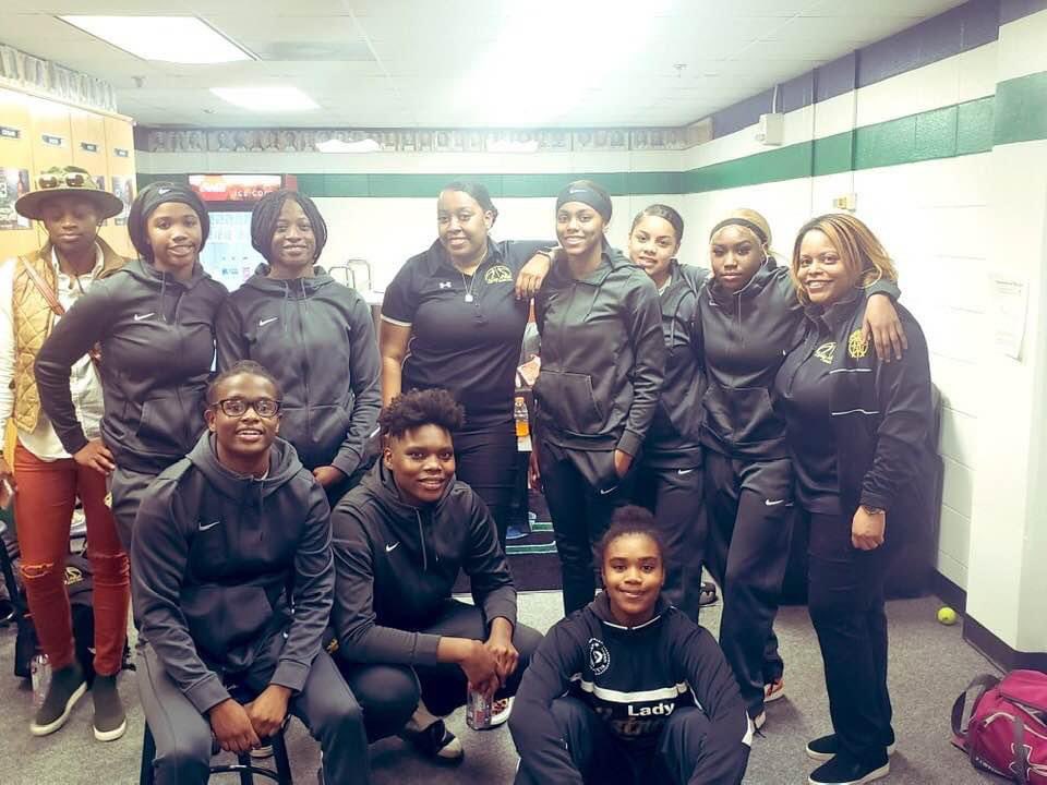 Mstewart_2u's tweet photo. Two years ago I witnessed one of the greatest girls high school basketball teams ever assembled win back to back state championships @apsDouglassHigh @CoachAllen_FDHS @MJGary_ #Weallwegot #FinishedStrong #AstroNation @Ashunteew1 @KaylaSesberry https://t.co/lgf0bjlMQj