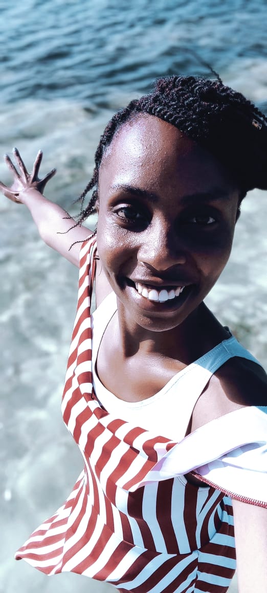 ShiiMbugua's tweet photo. There is something about God's work of Art that amazes me each an every time I get to see His creation..
JOKE OF THE DAY:
Doc : Have you had your doze of your daily vitamins?
Me : Yes Datkari am having it now.. Vitaminsea of course!!🤣🤣
#vitaminsea 
#narrowpathunit 
#shiimbugua https://t.co/C7mLKUqCMu