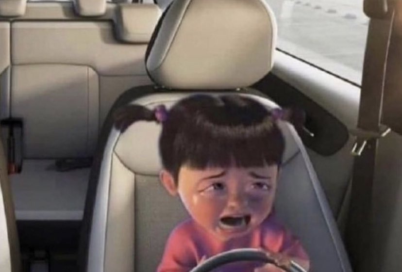 TirodeGraciah's tweet photo. Cuando acabas de llenar el depósito de tu coche de gasolina a 1,70 el litro. https://t.co/Tt40kYOf1E
