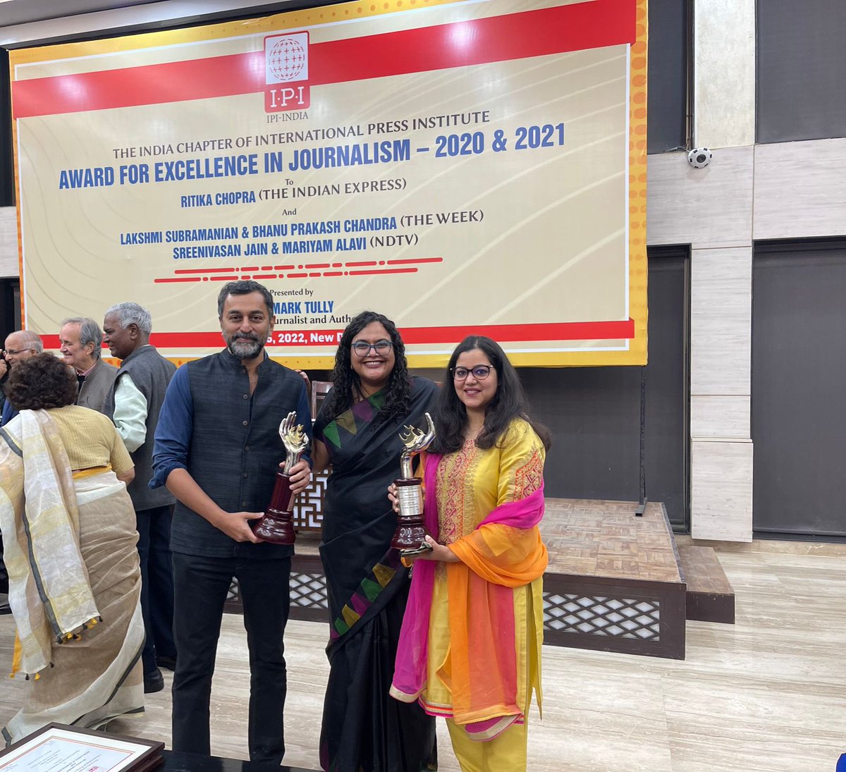 Sreenivasan Jain (@sreenivasanjain) on Twitter photo Super thrilled to receive the IPI Excellence in Journalism Award with my ace team <a href="/MariyamAlavi/">Mariyam Alavi</a> (who’s stellar report debunking ‘love jihad’ won us the prize) and producer Yamini Joshi. <a href="/OnReality_Check/">Reality Check</a> Super thrilled to receive the IPI Excellence in Journalism Award with my ace team <a href="/MariyamAlavi/">Mariyam Alavi</a> (who’s stellar report debunking ‘love jihad’ won us the prize) and producer Yamini Joshi. <a href="/OnReality_Check/">Reality Check</a>