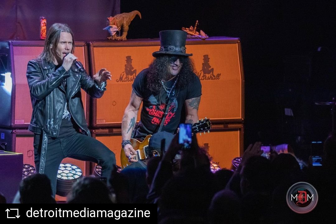 slashlegacyok's tweet photo. #deteroit 04/03/2022 The Fillmore. @Slash @MylesKennedy #smkc4 📷 @detroitmediamag https://t.co/RzmUeDv80E