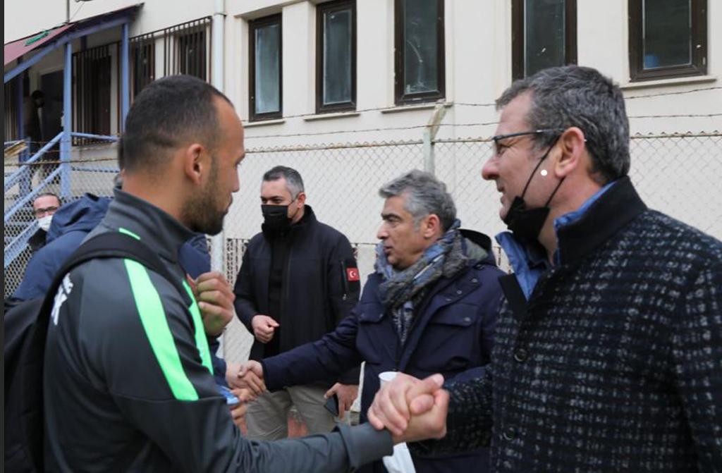 igdirFK's tweet photo. Başkanımız Cantürk Alagöz, Yomra Spor - Alagöz Holding Iğdır FK maçını tribünden takip etti.

#BirlikteYükseleceğiz
#GüneşIğdırdanDoğar
#IğdırFK #AlagözHoldingIğdırFK
#Iğdırspor #Iğdır #Futbol https://t.co/CA04ifAYWp