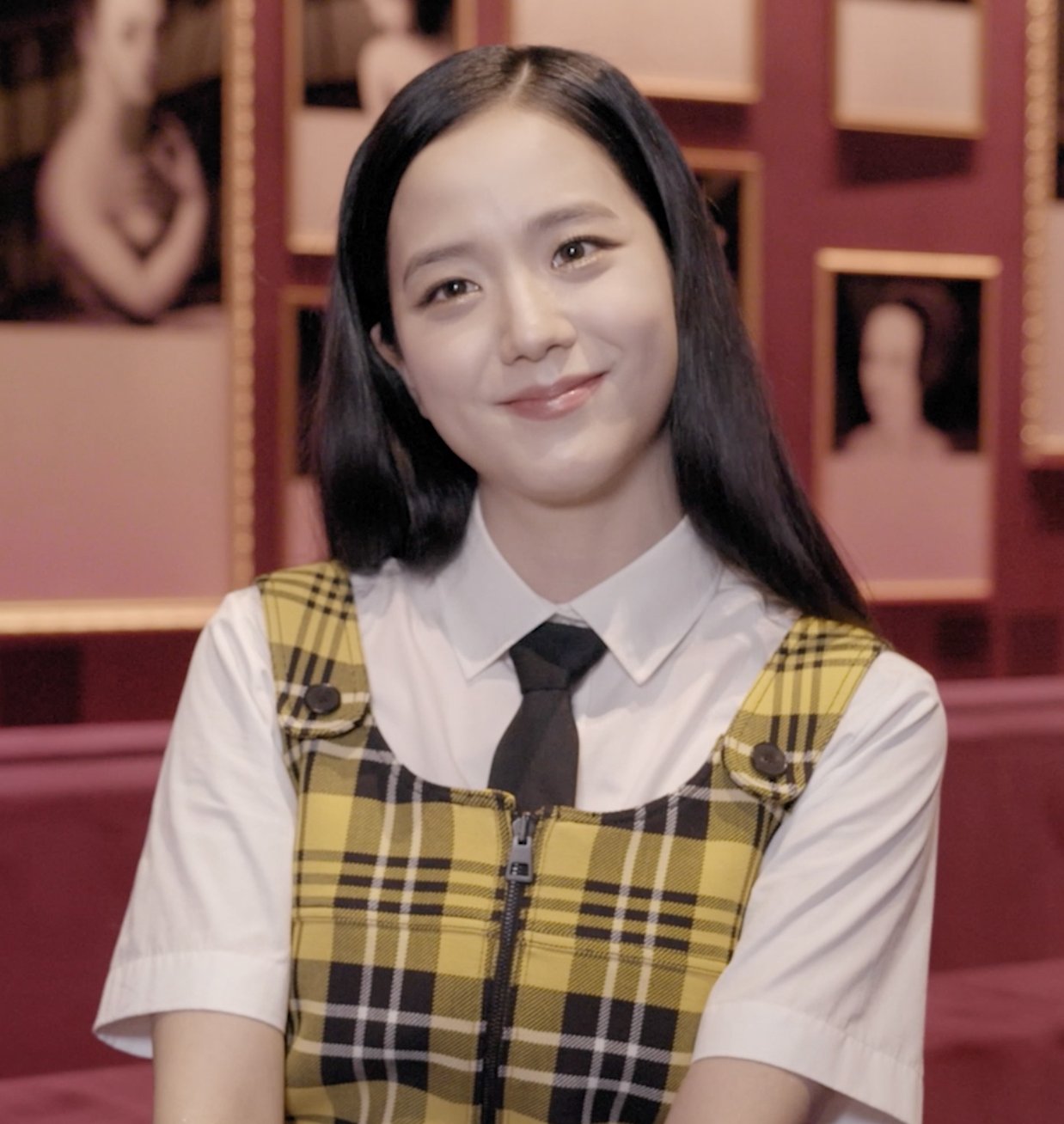 220614 DIOR Twitter Update w/ Jisoo : r/BlackPink