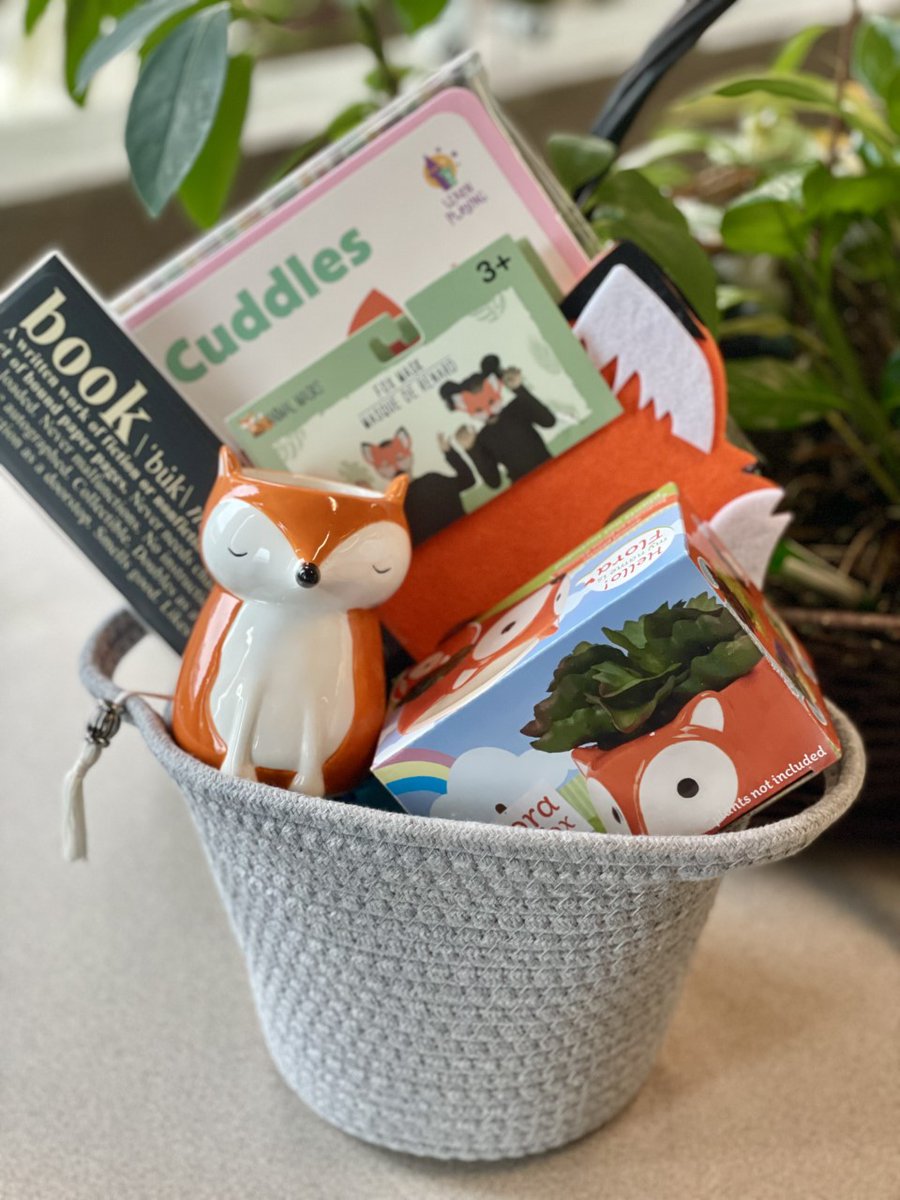 Contest time!
Head over to our Facebook page to enter the "All About Foxes" contest, inspired by #TeamHPL's mascot, Scout. bit.ly/3pCpy9d
Contest closes March 8.
A randomly chosen winner will be announced on March 9, just in time for #MarchBreak fun. #HamOnt #contests