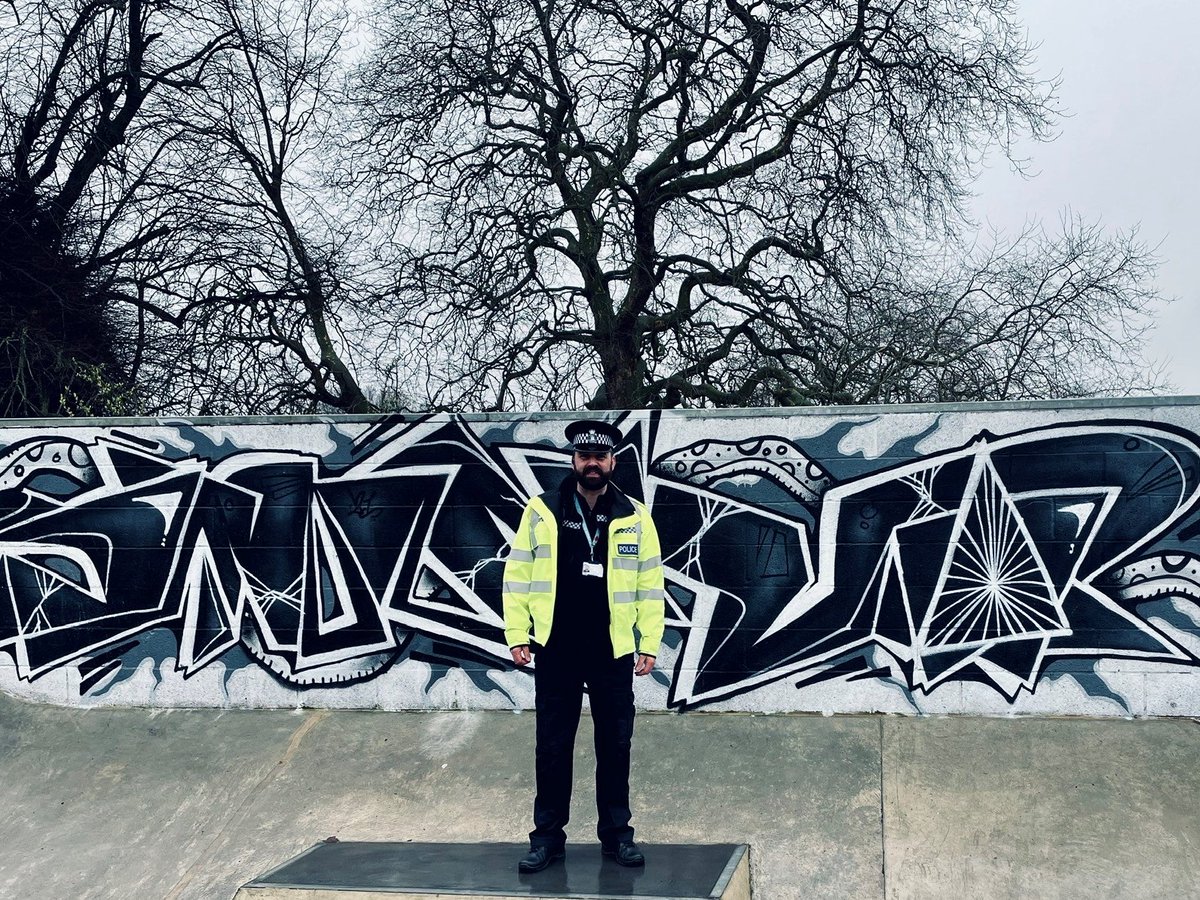 IpswichPolice's tweet photo. This week the Ipswich West team have been conducting warrants on a number of addresses linked with the supply of drugs in #Ipswich. We have also been operating focused pulse patrols, following intelligence from the community❤️
#WeCouldn'tDoItWithoutYou
#1166 https://t.co/FAMLxTCQ0p