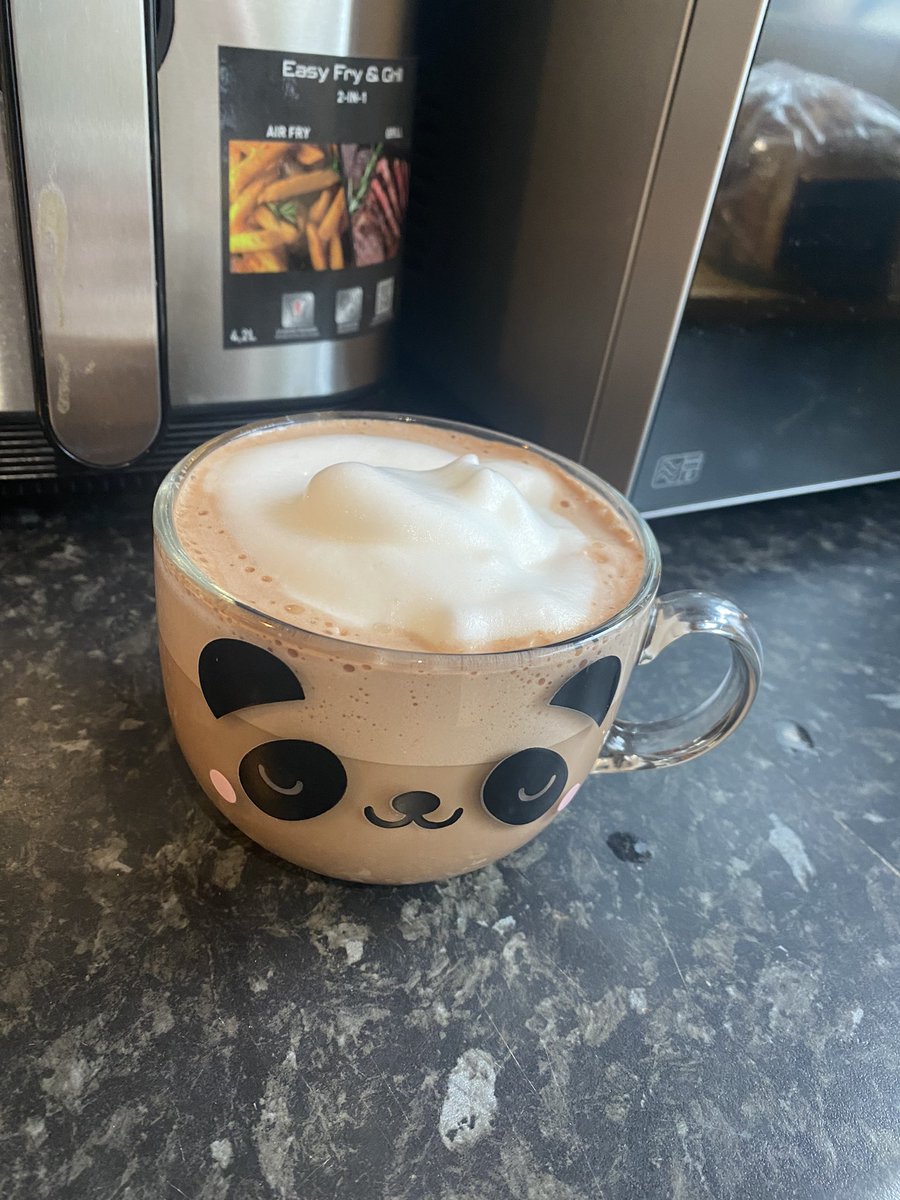 copleyy's tweet photo. Run don’t walk to Aldi for a 19.99 milk frother https://t.co/1ZynLrYo8P