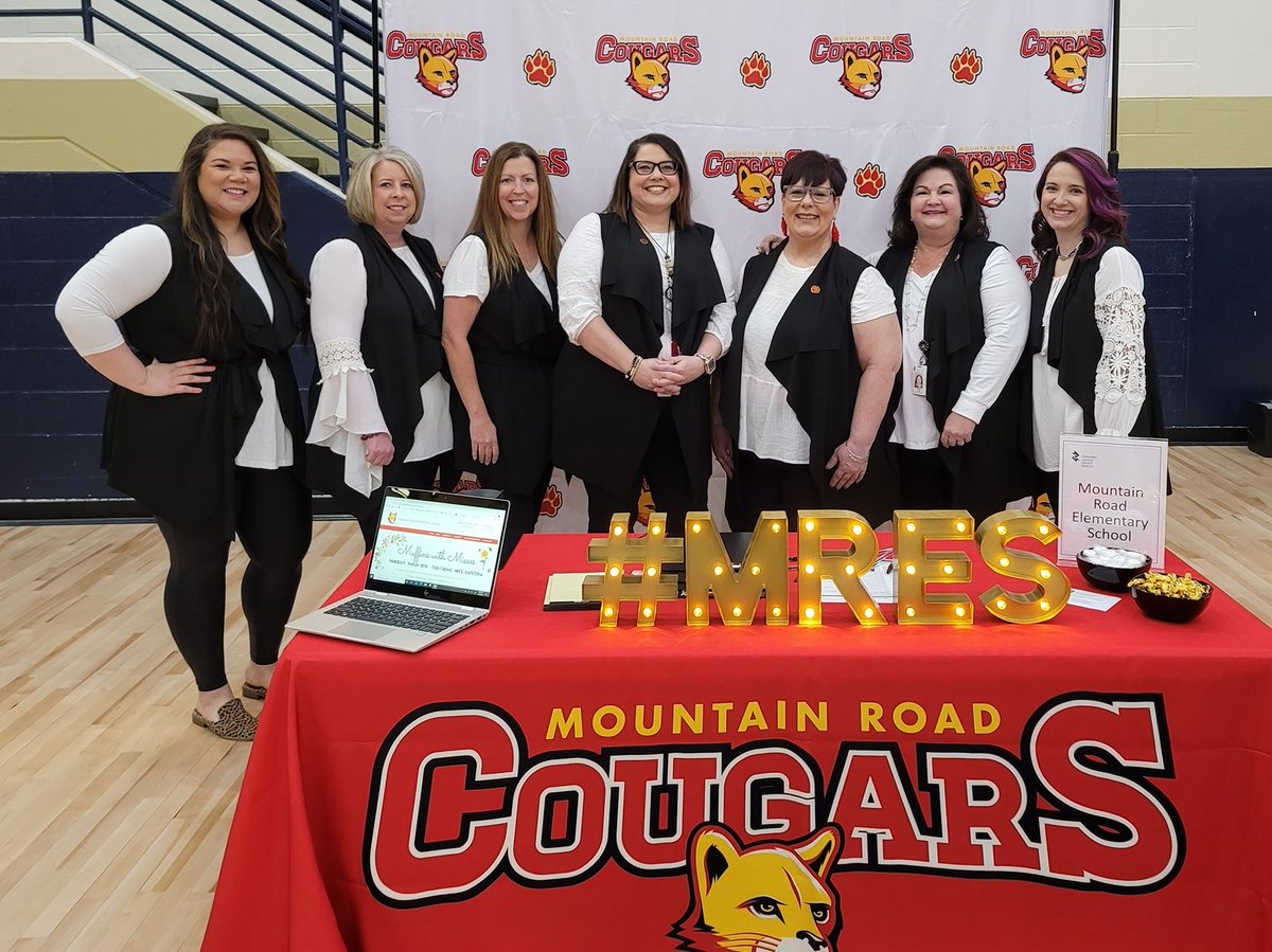 lorietheridge's tweet photo. Excited to be at the CCSD Job Fair this morning! @MRESCougars @CCSDCareers https://t.co/ldR4osuwGr