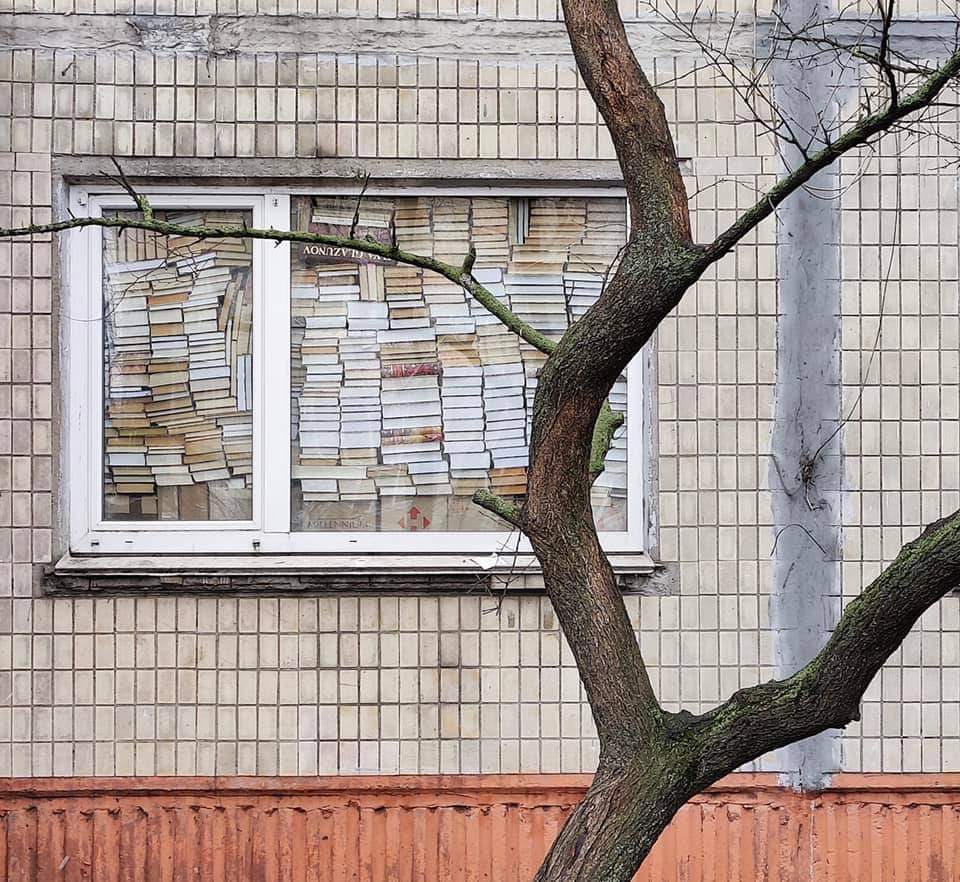AdaPunzo's tweet photo. La Cultura come forma di resistenza e ultimo baluardo possibile contro la barbarie... 💔
#stopwarRussiaUkraine https://t.co/FPzR2ohr5k