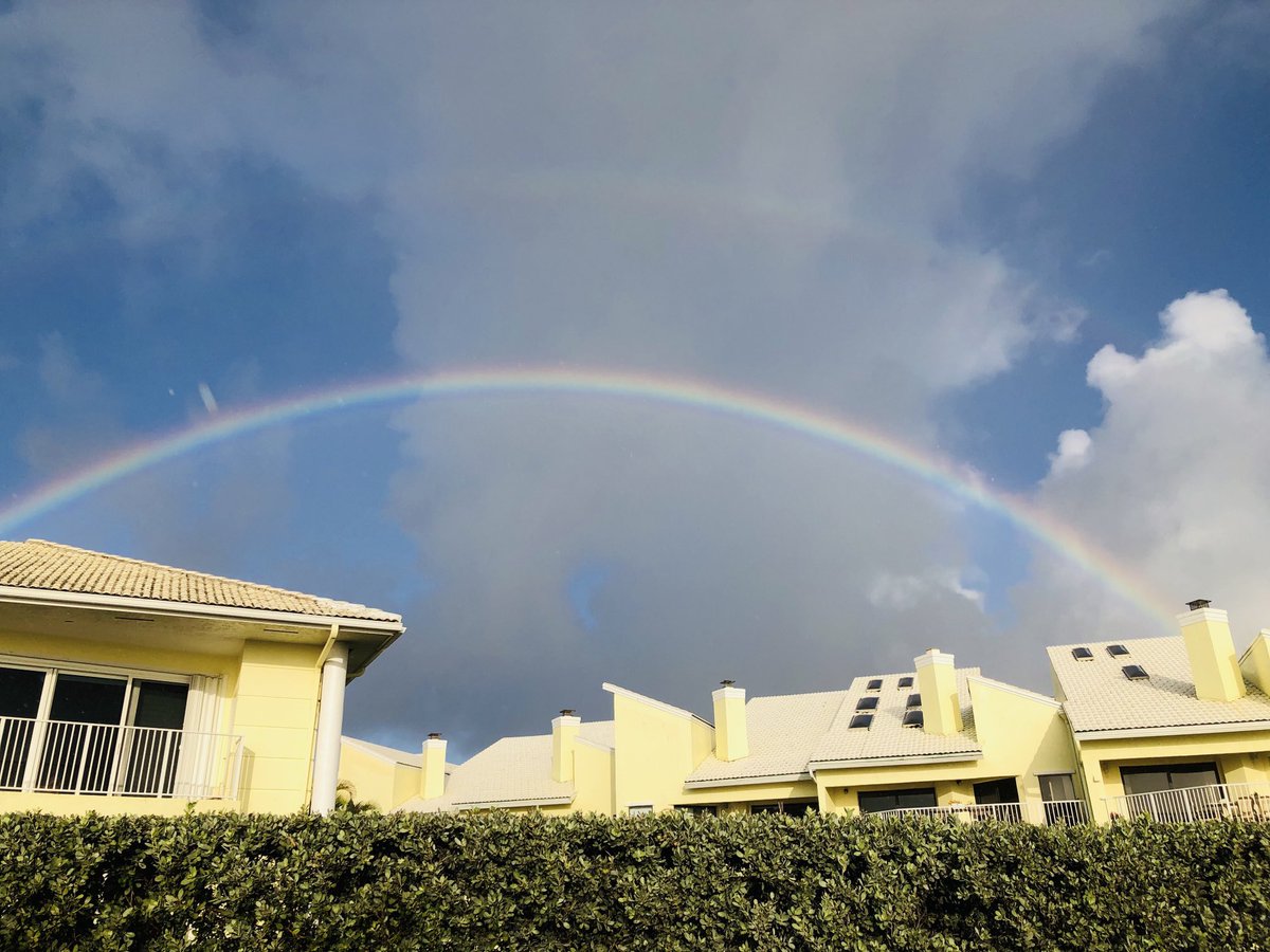 CoachDeVa's tweet photo. Appreciating the moment. 🌈 https://t.co/828zsX2MyM