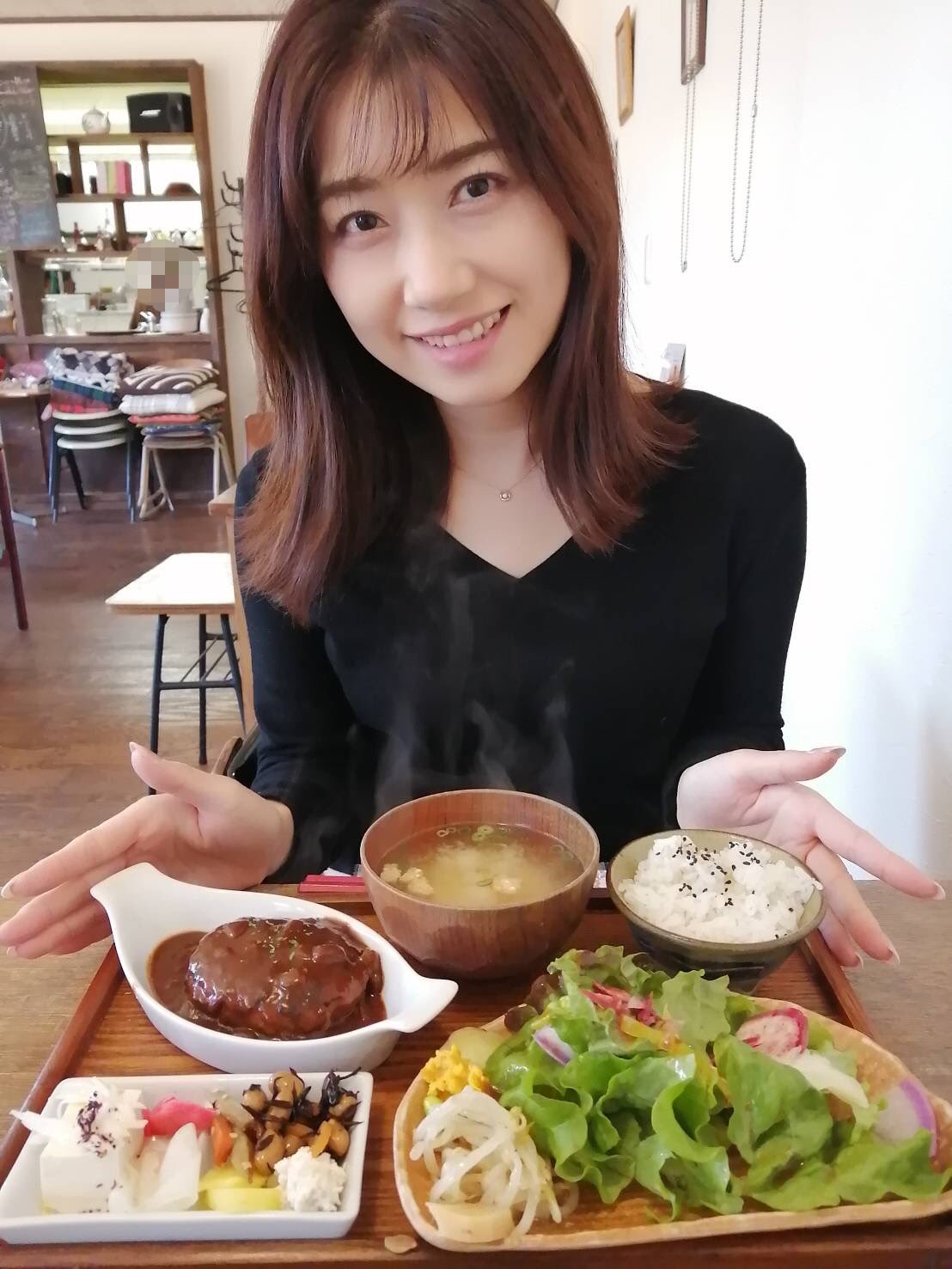 小野美希 フリーアナウンサー Mikiono09 Twitter
