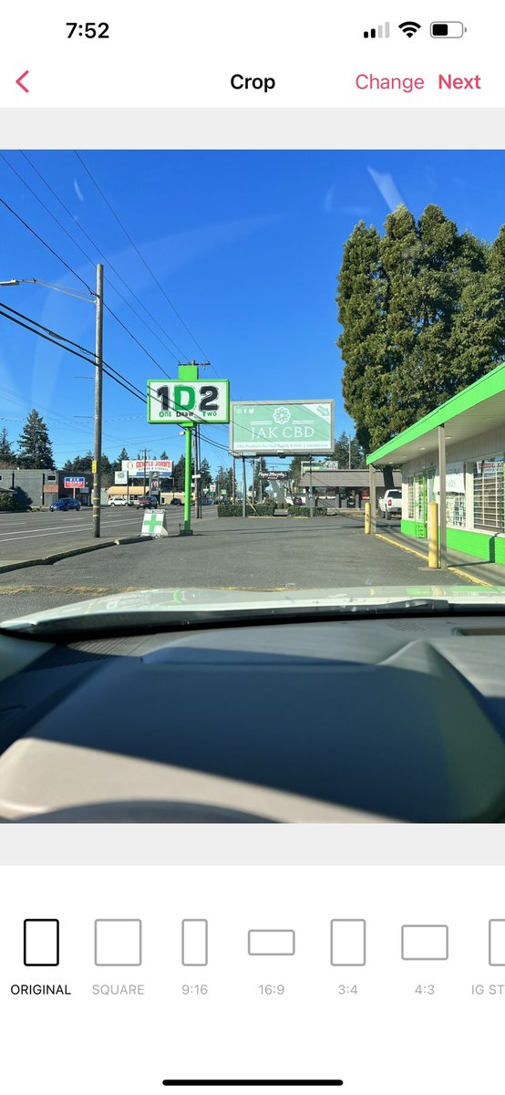 Wake and medicate 💚 #pdx #pdx911