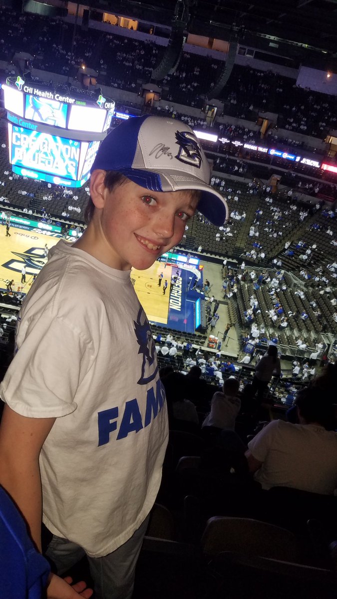FBNGhost's tweet photo. #GoJays Let's go seniors! LETS GO JAYS!! https://t.co/m337UQ0M6G