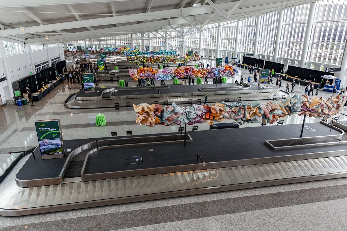 Peter_Reinold's tweet photo. The new International Arrivals Facility at @flySEA is almost ready to welcome it's first passengers. It will be a whole different experience and an even quicker customs process. Highlight is the pedestrian walkway over an active taxi lane. #flysea @PortofSeattle #WelcomeIAF https://t.co/7RwxcNAQIL