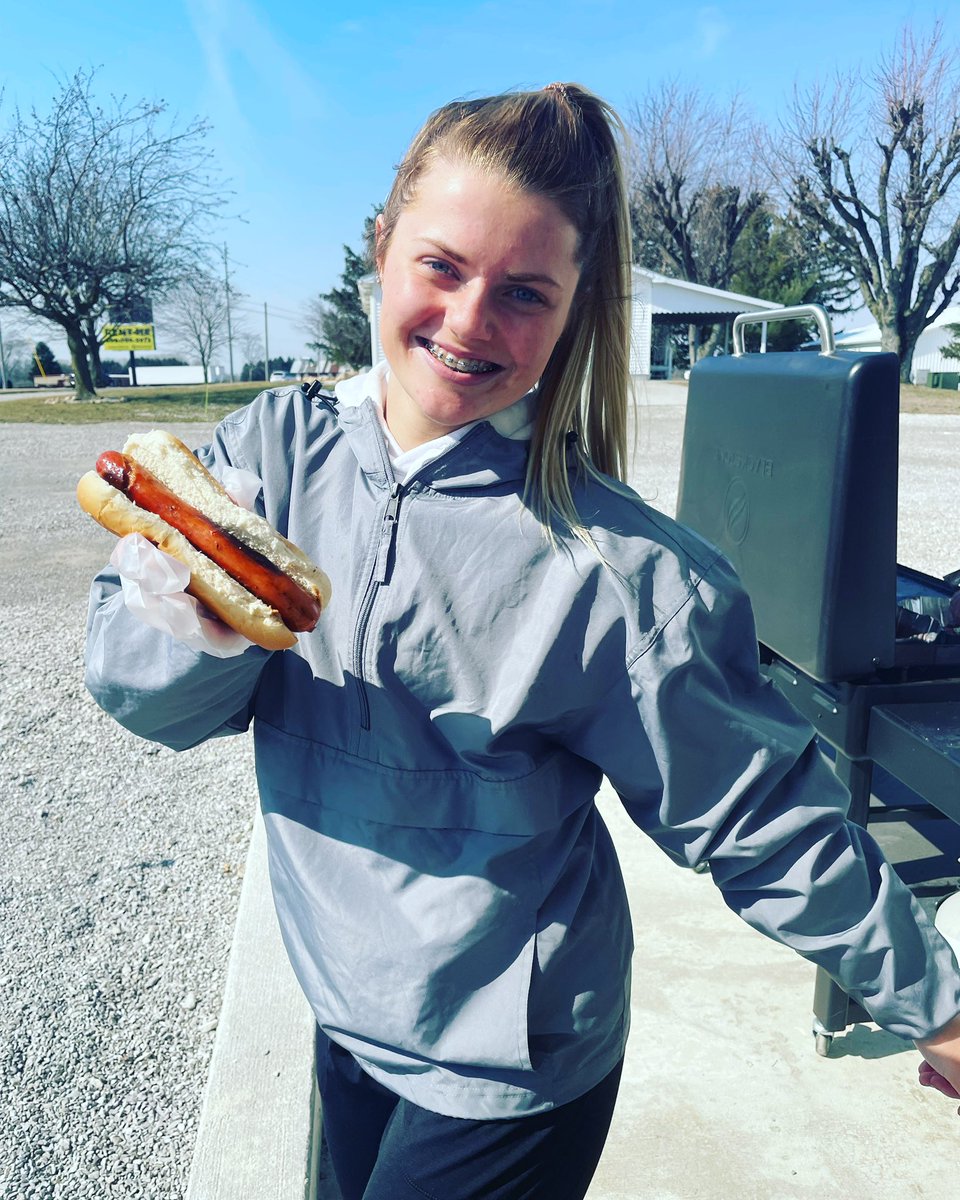 It’s “Dog” days of…….:Spring? 

We’re grilling up Hot Dogs on this GORGEOUS Saturday Afternoon! 1$ hot dogs &amp; $2 Casing dogs will be served ALL DAY LONG while you shop! Come on down to BubbaRock TODAY &amp; have a DOG GONE GREAT DAY! 😁✨🌭🌭