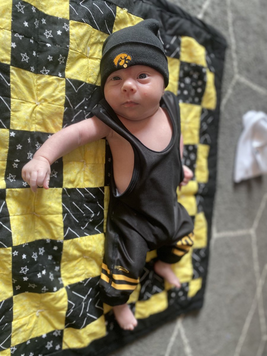McCallAtwater's tweet photo. Beckett (1 month) is ready to cheer on the Hawks today! Watching on the #B1GQuadBox. ⁦@Hawks_Wrestling⁩ ⁦@B1GWrestling⁩ #GoHawks https://t.co/SfprBccyVX