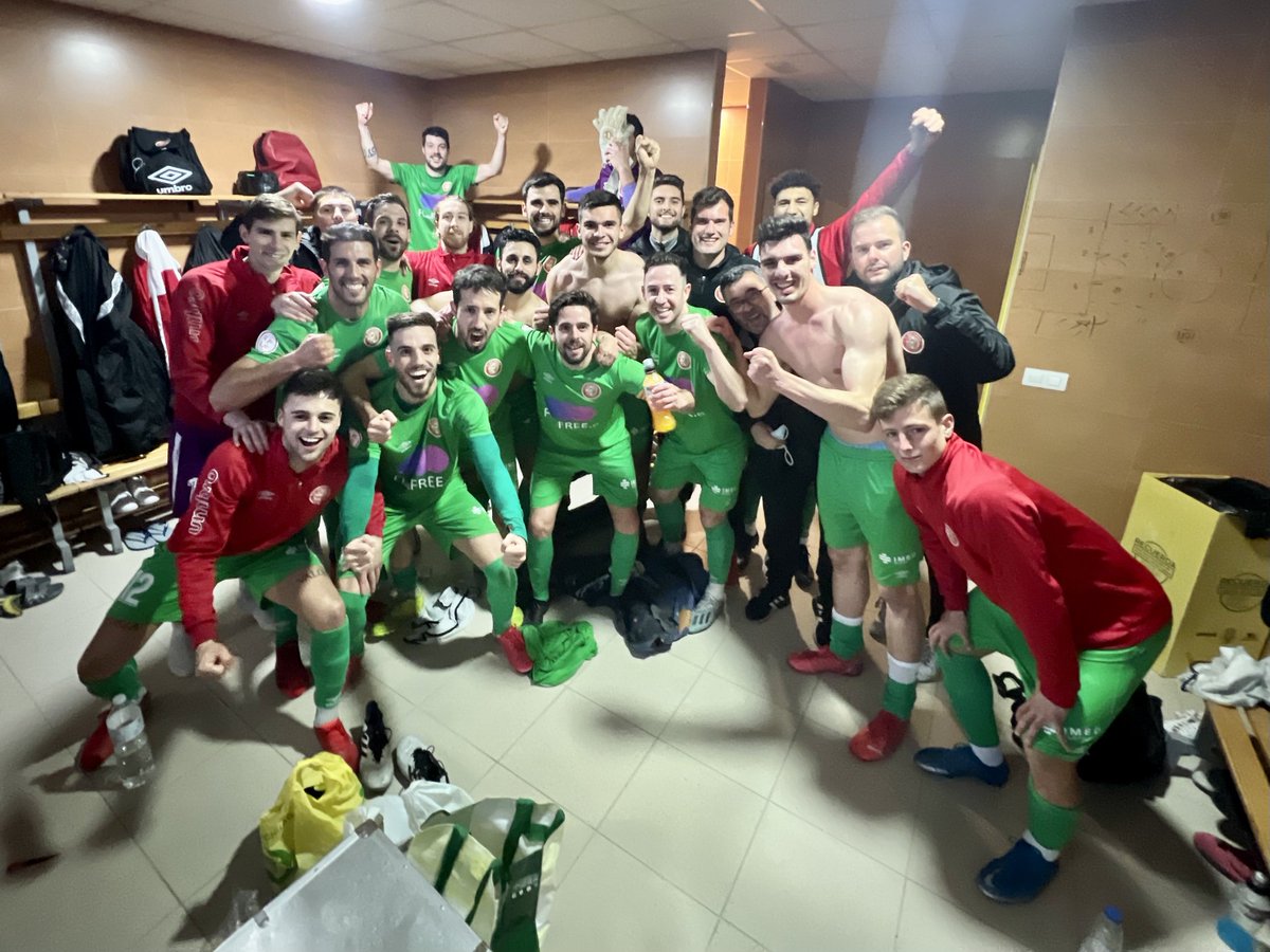 jovesanvicente's tweet photo. 𝗘𝗦𝗧𝗢𝗦
𝗧𝗜́𝗢𝗦
𝗦𝗢𝗡
𝗟𝗔
(pues eso)🤪

¡¡¡PEDAZO DE ➕3️⃣!!!

#SomosSanVicente | #VamosJove 🔴⚫️ https://t.co/8UQmj8sxok
