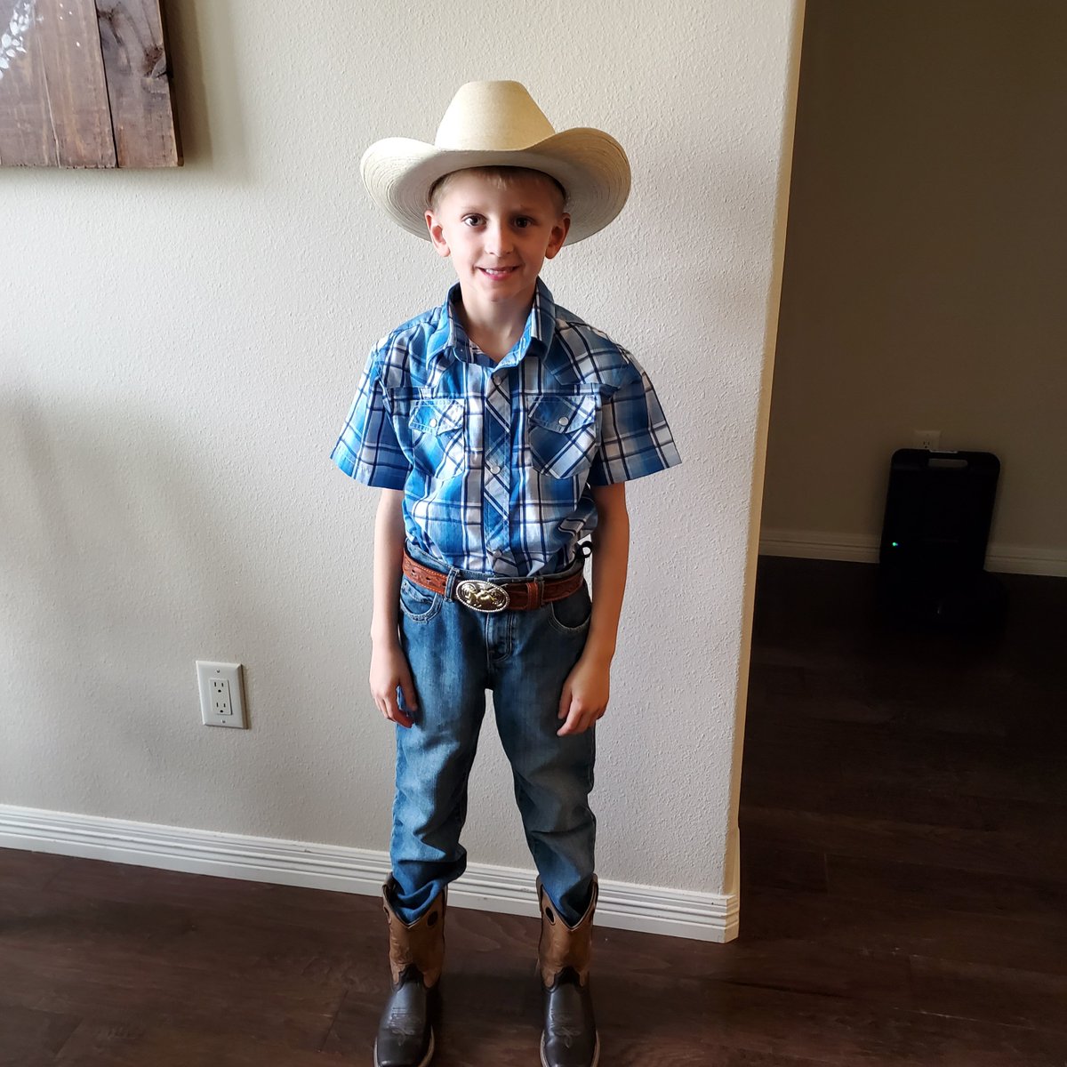 Aggies1999's tweet photo. @JonPardi this little man has been asking to see you in person since the Houston Rodeo in 2020 and is so excited to be heading there now. He says he is your biggest fan 😀 https://t.co/yc4zYacgNr