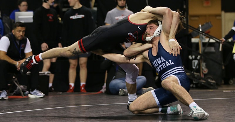 USAWrestling's tweet photo. .@CCCWrestling punches four into NJCAA Nationals finals, ahead of Iowa Central by 30.5 points after semifinals