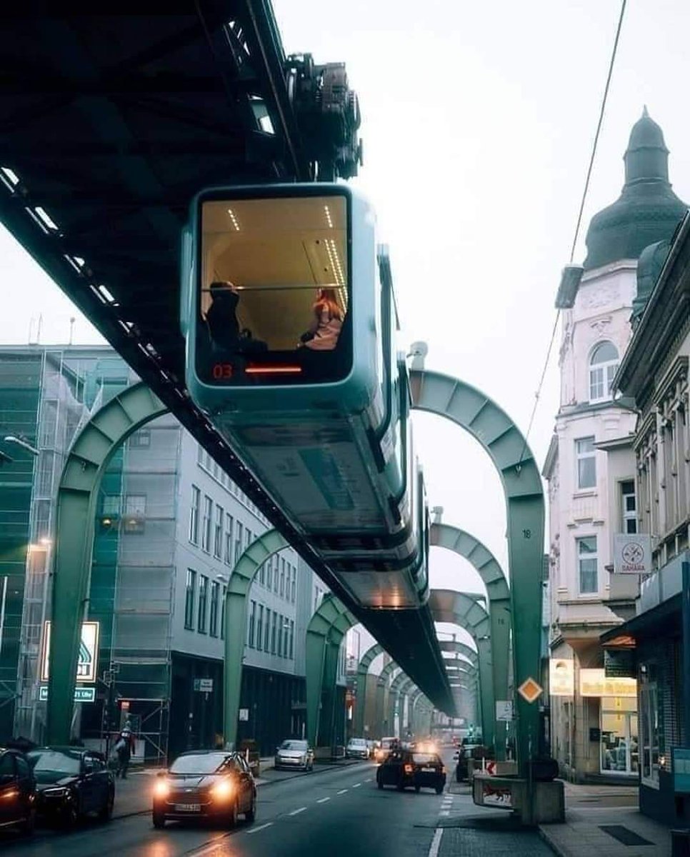 Archite01899733's tweet image. Suspension Railway Germany.
