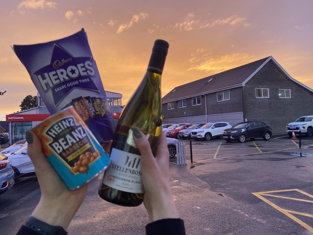 Eve M Williams (@eve_enterprise_) on Twitter photo What a week!! Thankyou Enterpise & H5. So grateful to be back with the Bridgend gang. <a href="/SteveWrenU2/">Steve Wren</a> <a href="/EracCymru/">Joe Walsh EHI</a> - from sales prizes (beans & all), customers dropping off chocolates, to employee appreciation day. 🖤 What a week!! Thankyou Enterpise & H5. So grateful to be back with the Bridgend gang. <a href="/SteveWrenU2/">Steve Wren</a> <a href="/EracCymru/">Joe Walsh EHI</a> - from sales prizes (beans & all), customers dropping off chocolates, to employee appreciation day. 🖤