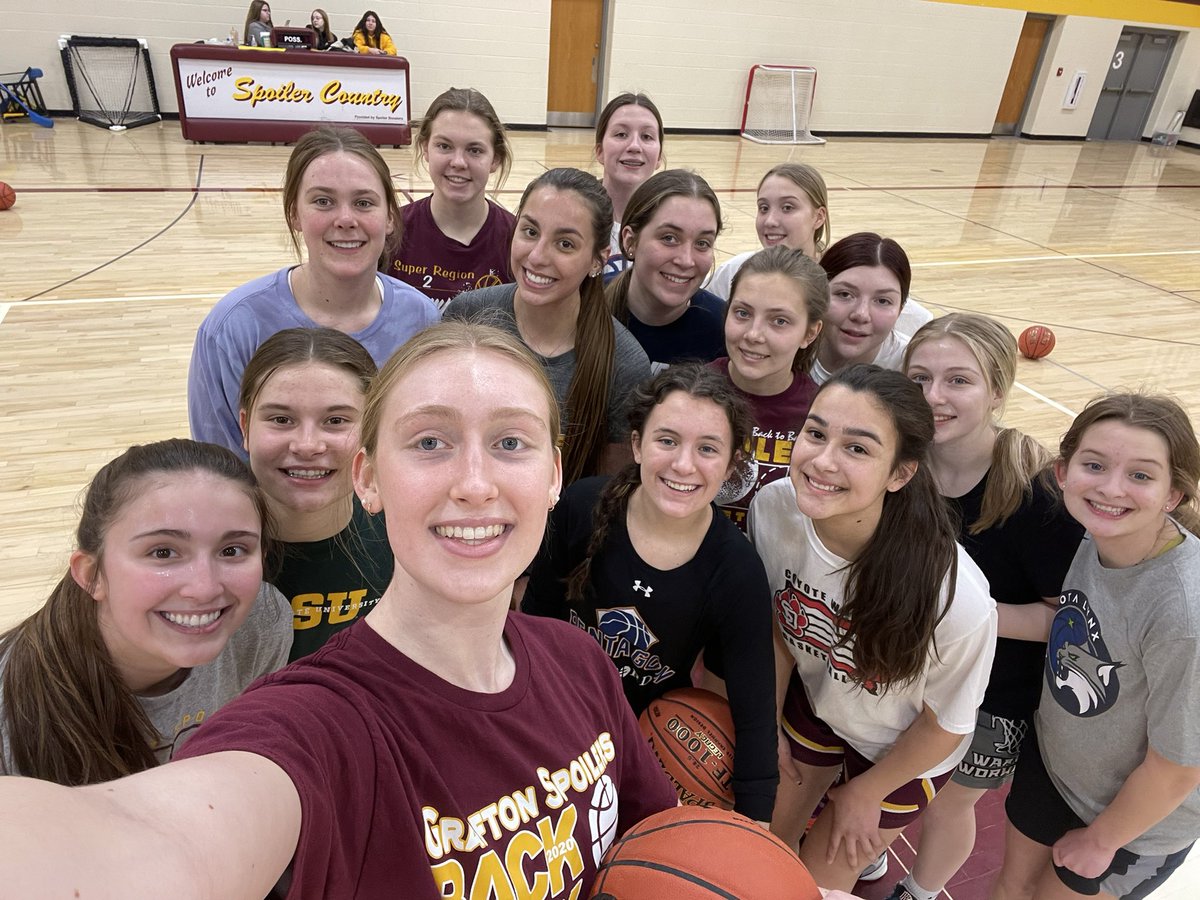 SpoilersGirls's tweet image. Shoot Around ✅🏀 #opportunity26 #GetInGetBetter