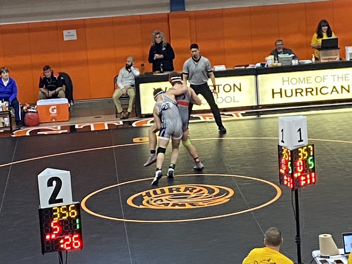 BlanAthletics's tweet photo. Zane is a STATE QUALIFIER at 175!!! He pins his opponent in the 3rd period! Congrats Zane! https://t.co/T47TCBO2pr