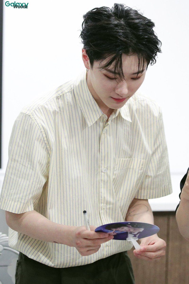 hourly seungyoun (temporary rest) tweet media