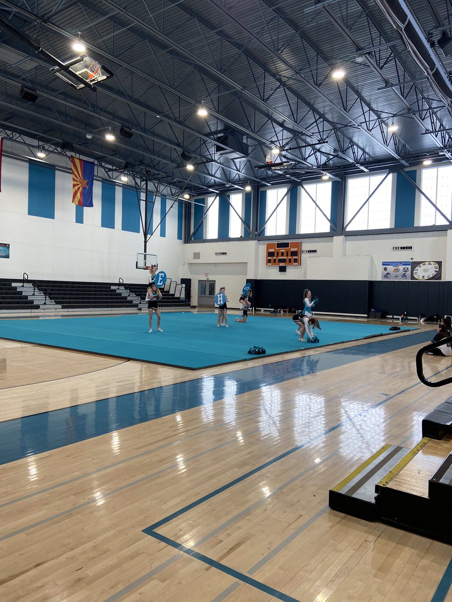 eastmarkhs's tweet photo. Proud of our #EHS Cheer team as both Jr. High and High School teams put on an expo today showing off all the routines they’ve learned this year. Super impressive 🎉🙌 https://t.co/z51dzFVhT5