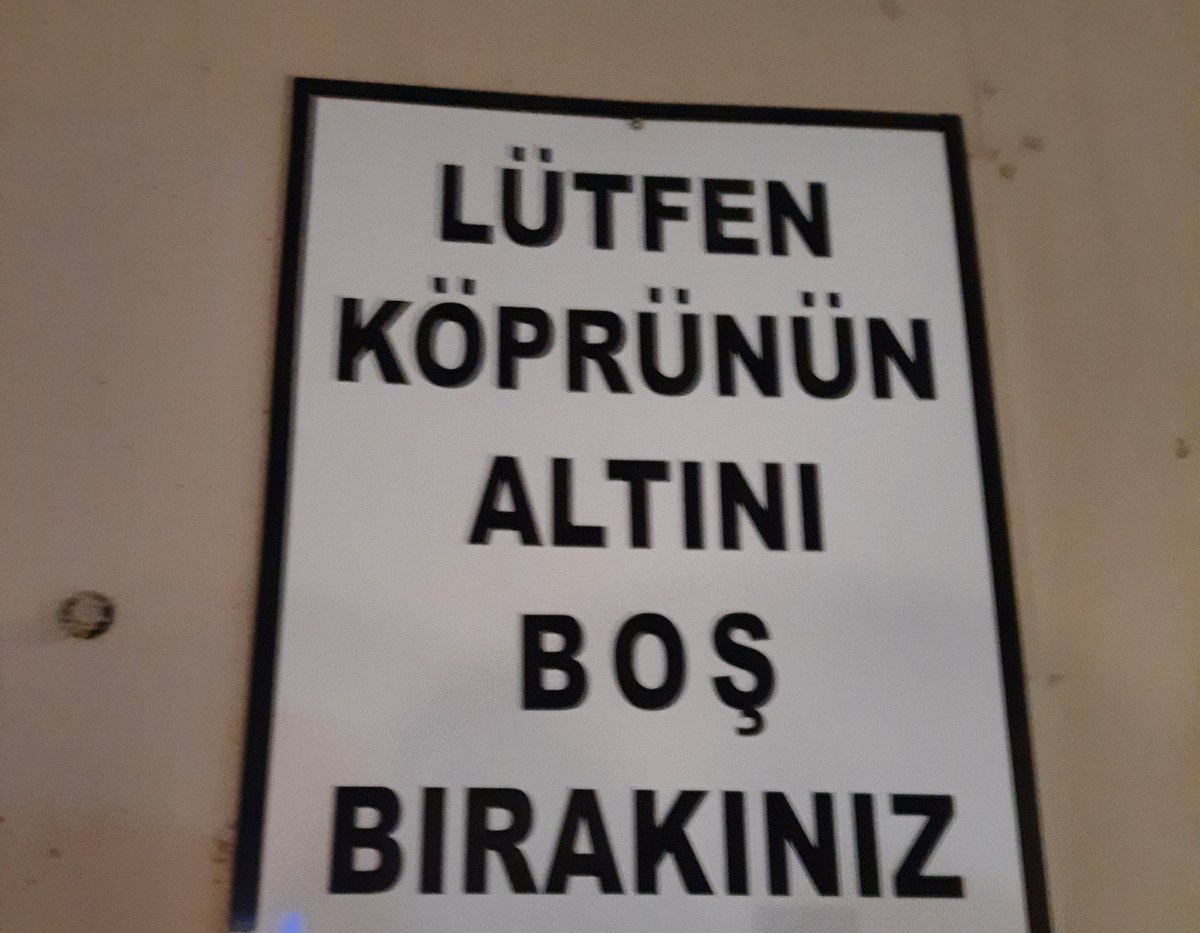 omeright's tweet photo. Hic bi yerde rahat yok :/ https://t.co/xgzrmLMt1P