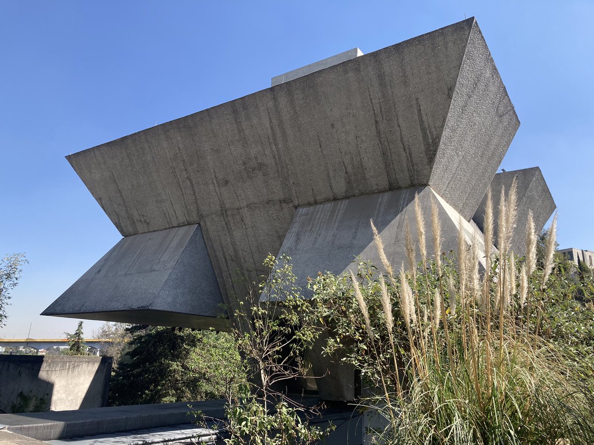 Ivn16435353's tweet photo. Estudio de Agustín Hernández, Ciudad de México
@Brutalism101 @BrutalConstruct 
#concreto #arquitectura #Brutalist #Architecture https://t.co/2nOW0hLCWr