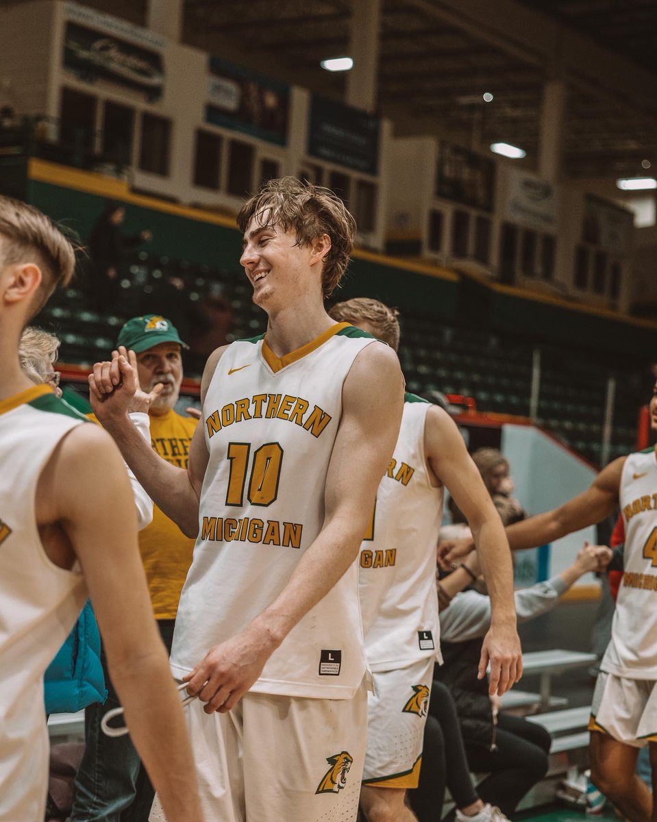 NMUMensBBALL's tweet photo. FINAL | NMU 78, MTU 71
GLIAC Championship tomorrow at 2:30!
Max Bjorklund led the team this afternoon with 35 points 💚💛
#wildcatwin #webeattech https://t.co/RnE22qNPOx