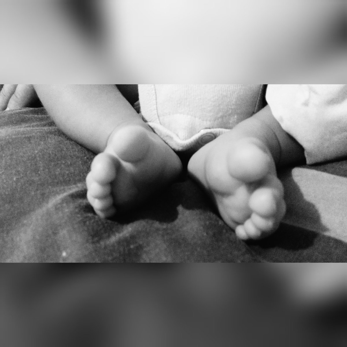 El dolor del parto, las molestias del embarazo, todo se olvida cuando ves esa carita y te asombra cuanto amor puede tener tu corazón por alguien tan frágil y chiquito. Te amo hijo❤