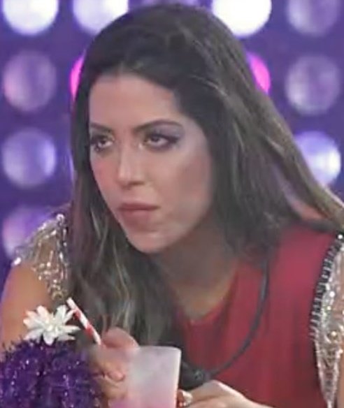 Gente a lais recebendo o monstro kkkkkk