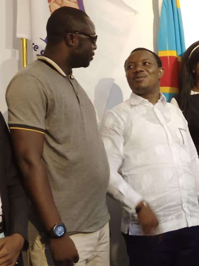divinmutombo's tweet photo. Parti Politique : #ForcePatriotique
Est maintenant notre choix et nous avons adhéré en toute conscience.
Merci au Cher Camarade Président @HonoreMvula1 #GENERATIONS90 @rkitsita @JohnTshitende_ @leParrainRDC https://t.co/ZyOCeaGCnT