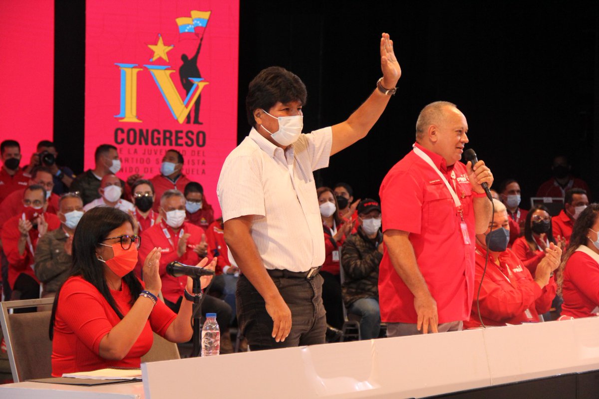 evoespueblo's tweet photo. Saludo y deseo mucho éxito al Congreso del @PartidoPSUV. Impresionado por la participación de la juventud y las mujeres con principios y valores que garantizan la resistencia, la renovación y la  revolución de #Venezuela y el legado del comandante eterno Hugo Chavez Frías. https://t.co/N3npGmmnWH