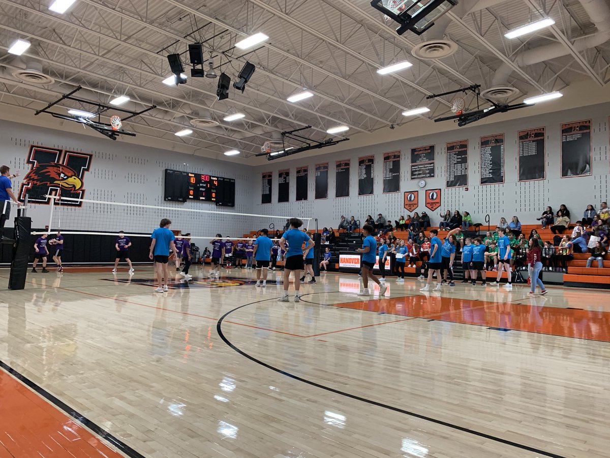 Round one to the seniors!! Up next juniors vs sophomores!! Come join the fun!! #hpsdawesome