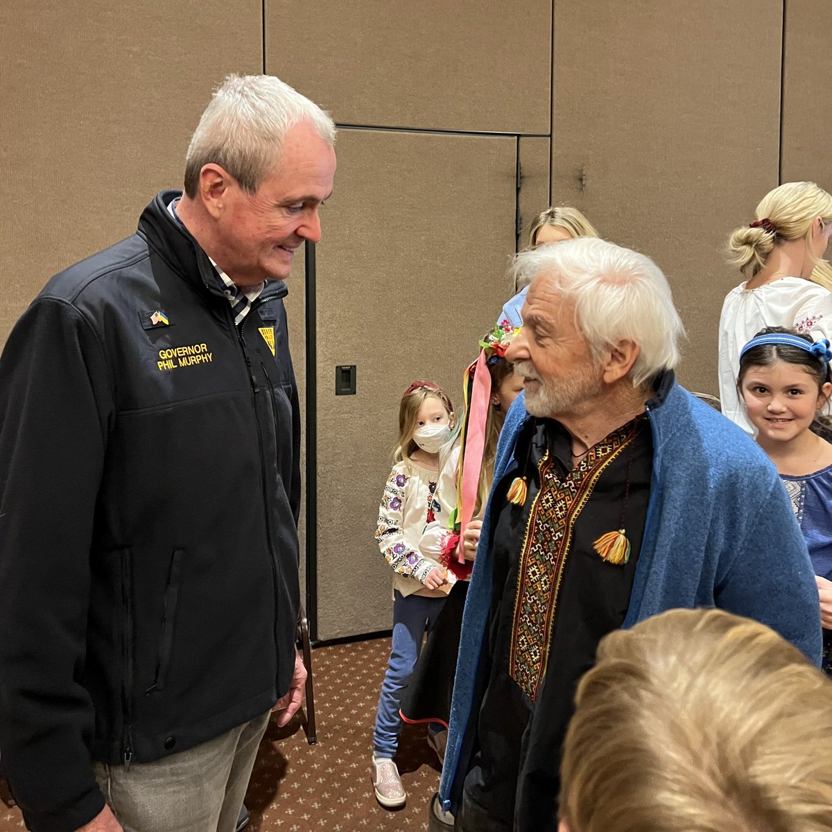 GovMurphy's tweet image. Today I visited the Ukrainian American Cultural Center of New Jersey to meet with members of our Ukrainian American community and participate in the Center’s relief drive. Here in New Jersey, we are turning our outrage at Putin into support and action for the Ukrainian people.