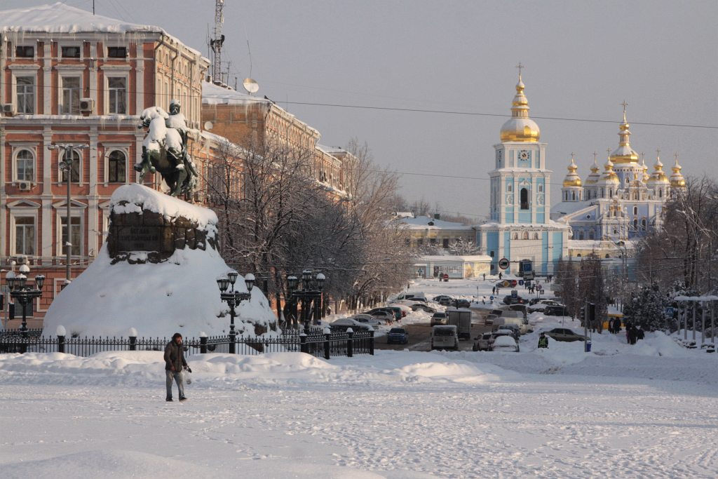 JamesGRickards's tweet photo. Update on Russian battle plan: Effort to create a line of control from Kharkiv to Odessa with nuclear reactors inside line continues. Mariupol sieged, Odessa in sight to secure the coast. Goal is to divide Ukrainian forces, mop up ultra-right Azov Battalion. Only then take Kyiv. https://t.co/5Q3BBzWsAD