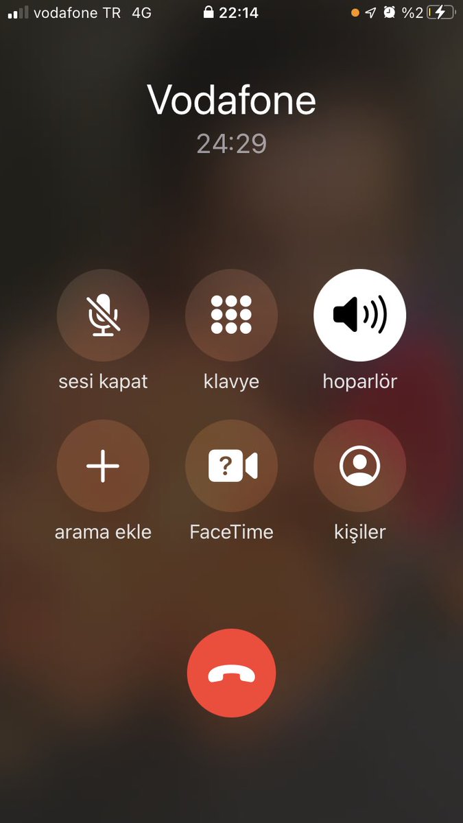 ozeynep's tweet photo. @VodafoneTR 25dakika hatta beklemek normal bir şey midir???? İşte bu yüzden iptal etmek istiyorum onu da yapamıyorum https://t.co/TBGTQ2cEFH