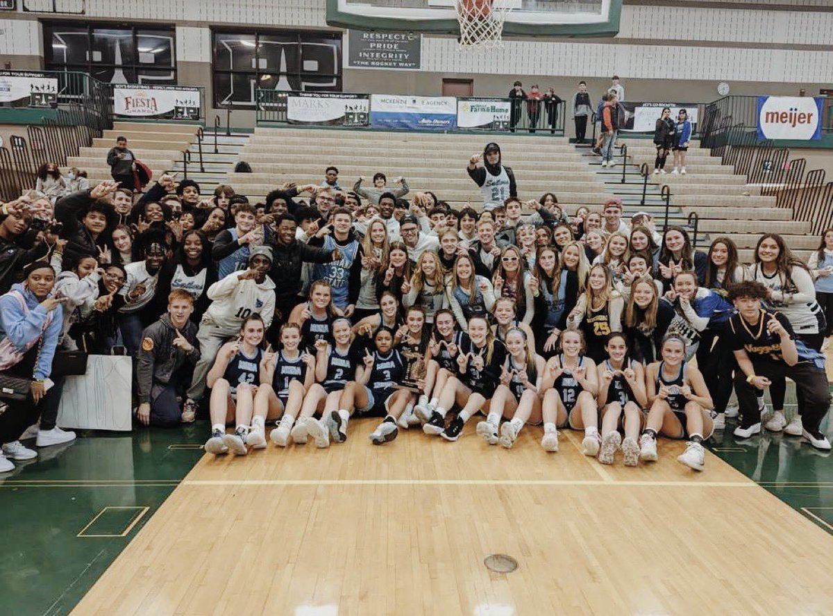 lilyy_miller's tweet photo. Back 2 Back, District AND Conference Champs!!! 💙🤍 @LadySailorHoops https://t.co/VlfTVAh7yz