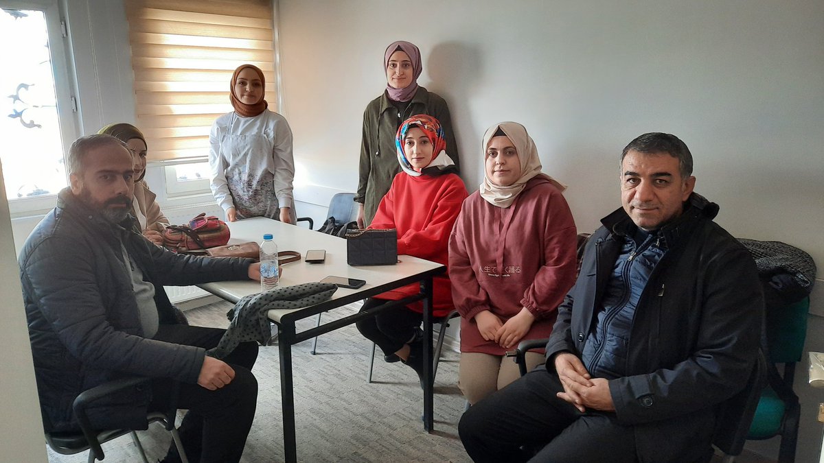 dusmedtop1's tweet photo. Düşünce ve Medeniyet Topluluğu Ailesi olarak odamızda Sayın Rektörümüz  Prof.Dr.Hamdullah Şevli Hocamızı ve Doç.Dr. Abdullah Oğrak hocamızı misafir etmekten mutluluk duyduk. Bizlere verdikleri destekler için çok teşekkür ederiz. 💫
@hsevli
@AOGRAK
@ebsvan2 
#yyü https://t.co/00mOhlrdUH