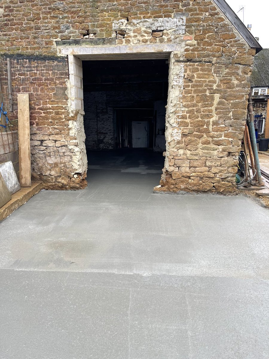 HookyJoe's tweet photo. Starting to get an idea of floor space now… https://t.co/zY2EWYFfwm