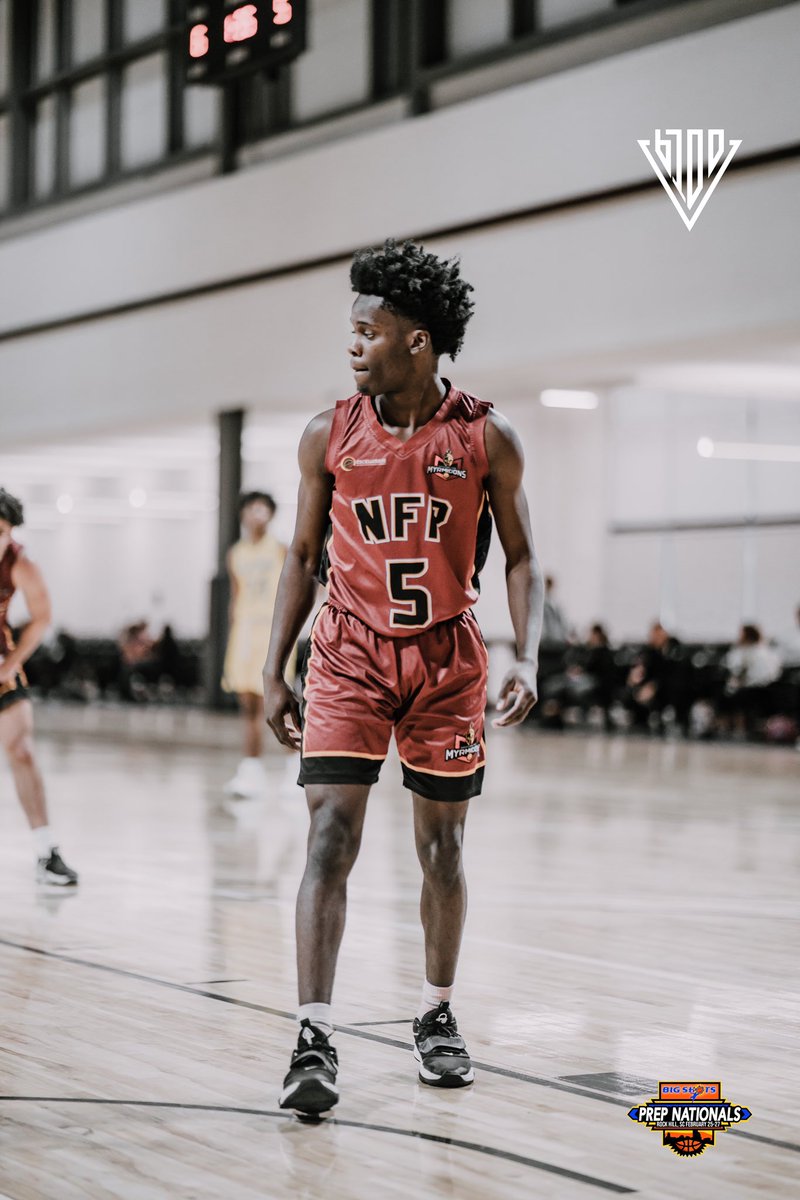Myrmidons down 47-48 at the half after a 24-4 run in the last 5:08 of the half in Cincinnati, OH vs Oakville prep in the last session of the @PrepSouthConf before conference championship #BeAMyrmidon