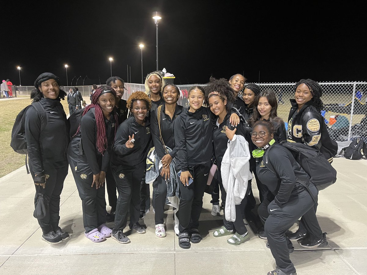 CyParkGirlsXCT1's tweet photo. Our Varsity Lady Tigers competed against 15 other teams at the LCISD Relays and finished 2nd overall! 🐯 https://t.co/uBQCXPflwf