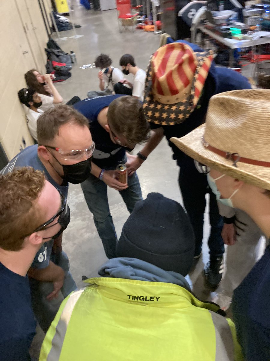 KMRobotics's tweet photo. Team meetings to make get the game plan and keep spirts up. #otternauts #rapidreacts #northernlightsregional #firstRobotics https://t.co/KIzgHGcjba