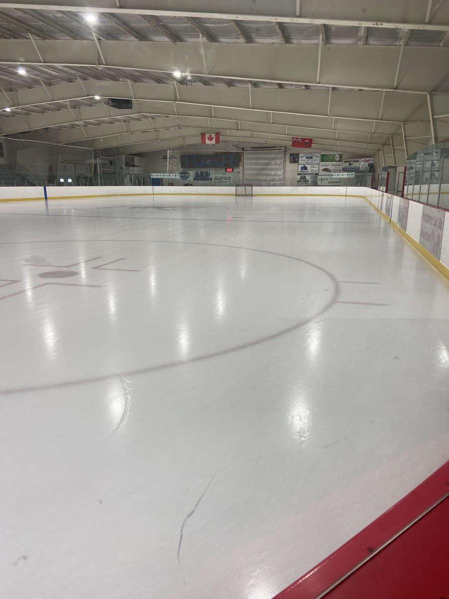 Almost puck drop time in Notre Dame to kick off U13 Female Rural B Provincials  #HMPROVINCIALS ⁦<a href="/hockeymanitoba/">Hockey Manitoba</a>⁩