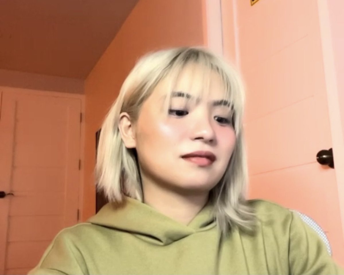 kumuPH's tweet photo. Sharlene na maangas VS Sharlene na cute.

The duality of this woman! See you on Monday ponkans. Smooth na promise! 

SHARLENE 1ST KUMUSTREAM
#SharleneSanPedro

Tuloy-tuloy ang follower sprint here:
https://t.co/hrO4aUKs87 https://t.co/yJNtWM4MbB