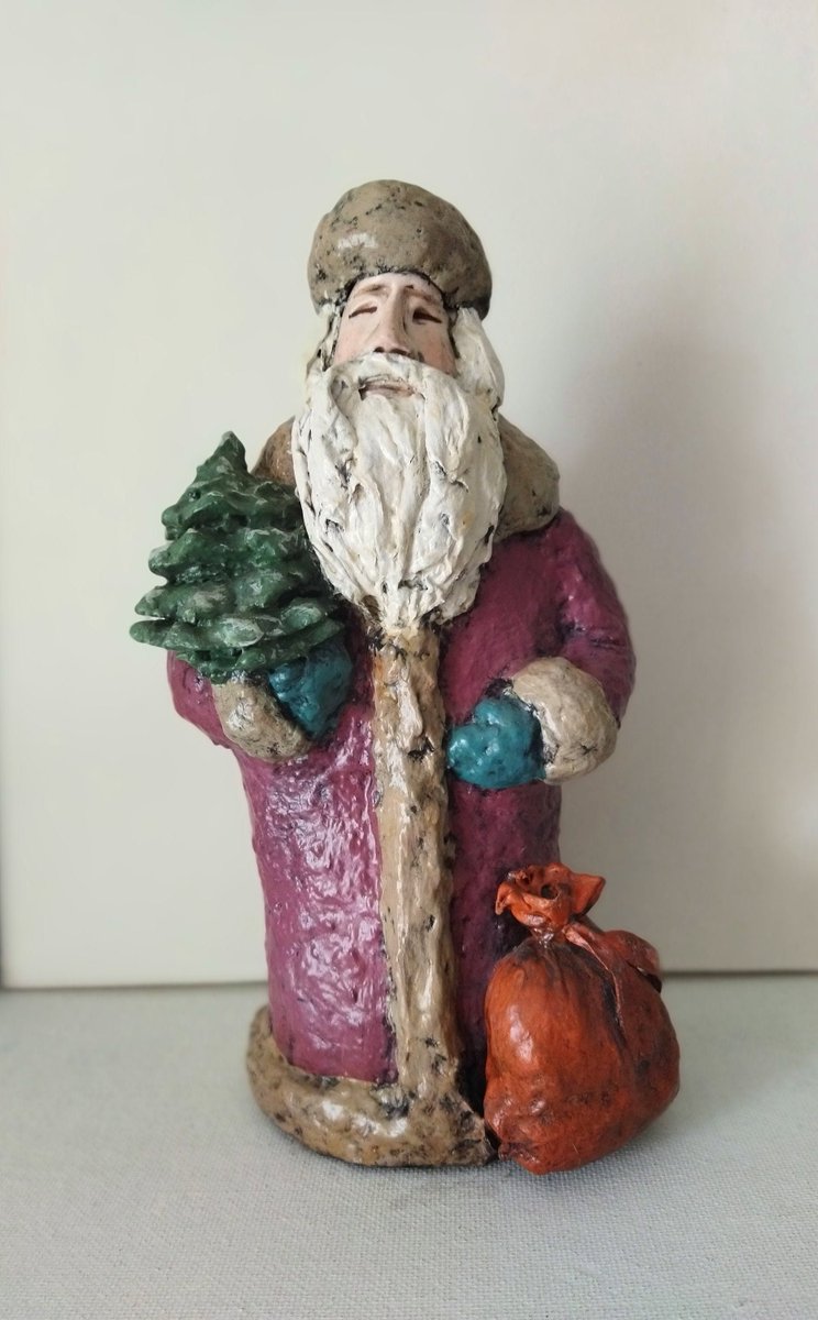 Рад поделиться последними новинками в моем магазине #etsy shop: Santa Claus. Interior toy made of papier mache. Decor Figurine on the mantelpiece. Christmas tree . etsy.me/3sJ5Avd #rodestvo #fioletovyj #gostinaa #selskijiprostoj #stolenica #bumaga #be #narodnoe