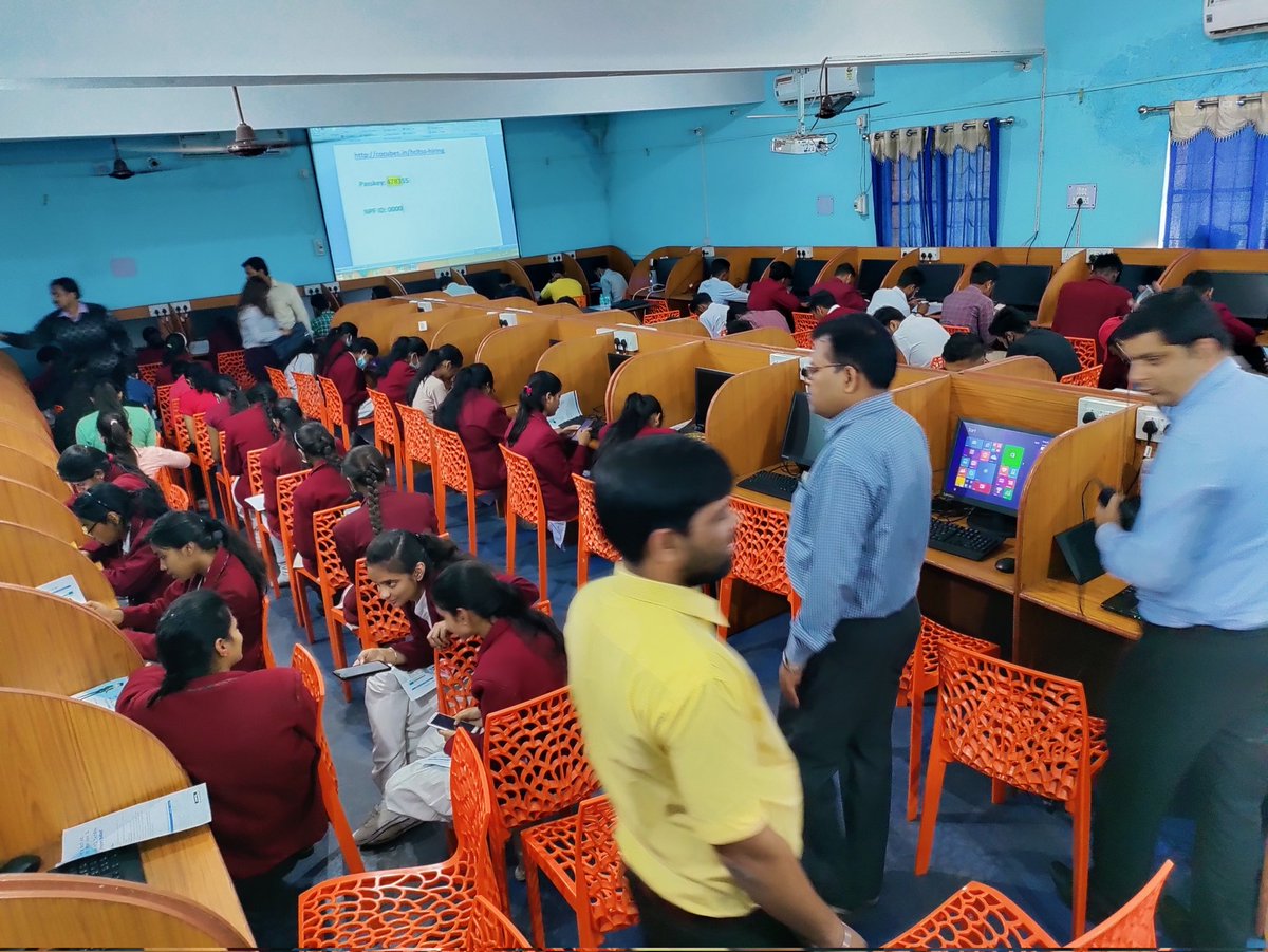 rckunal's tweet image. 115 candidates appeared in #HCLTechBee school connect at Tata DAV Pub Sch, Sijua, Dhanbad. Thanks to DAV Administration.

Special thanks to @MohanKumar2707  arranging such a wonderful session.