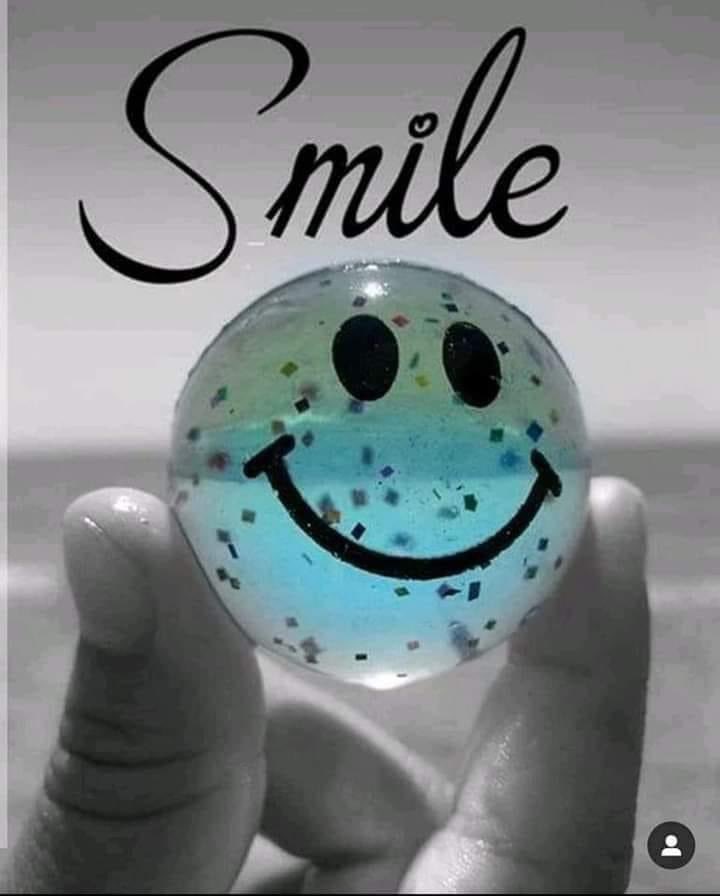 Позитивное лето. Позитивная девушка. Море смеха и позитива. Море смеха и позитива. Тьяго хойзель.